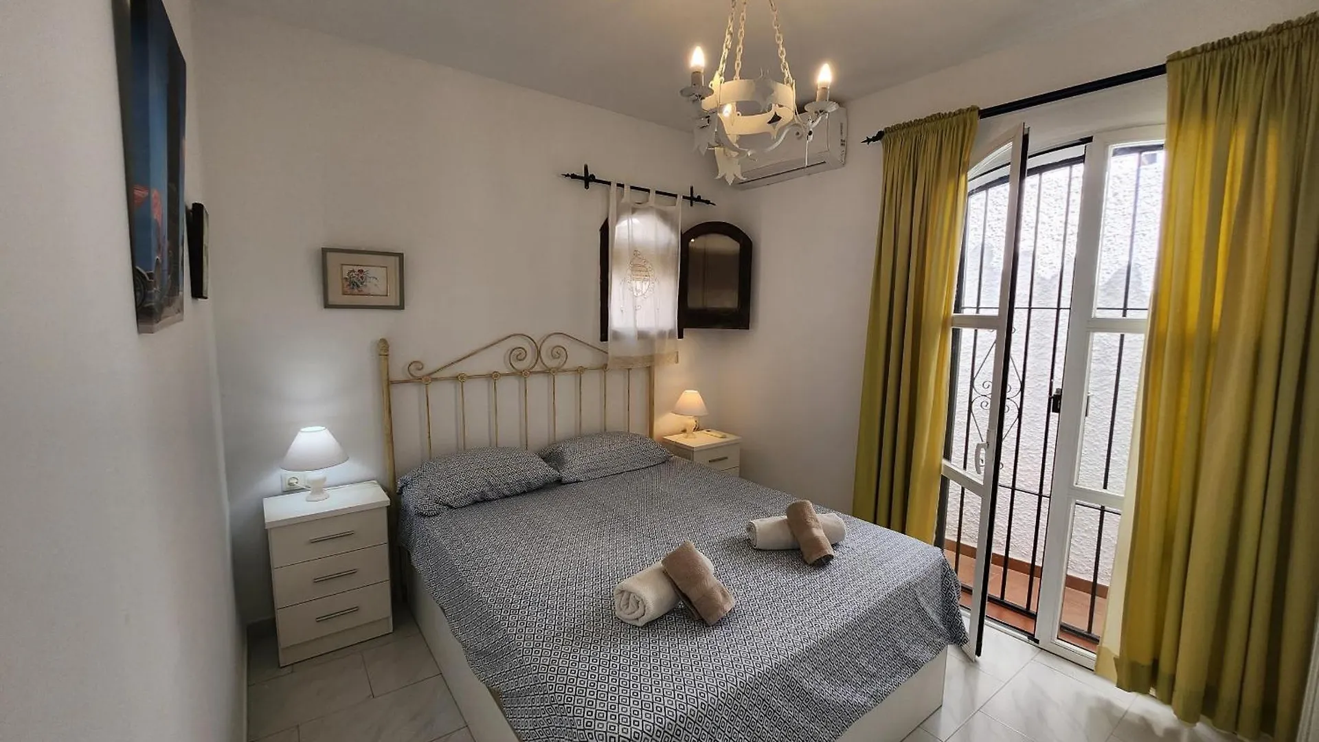 Los Almendros Nerja
