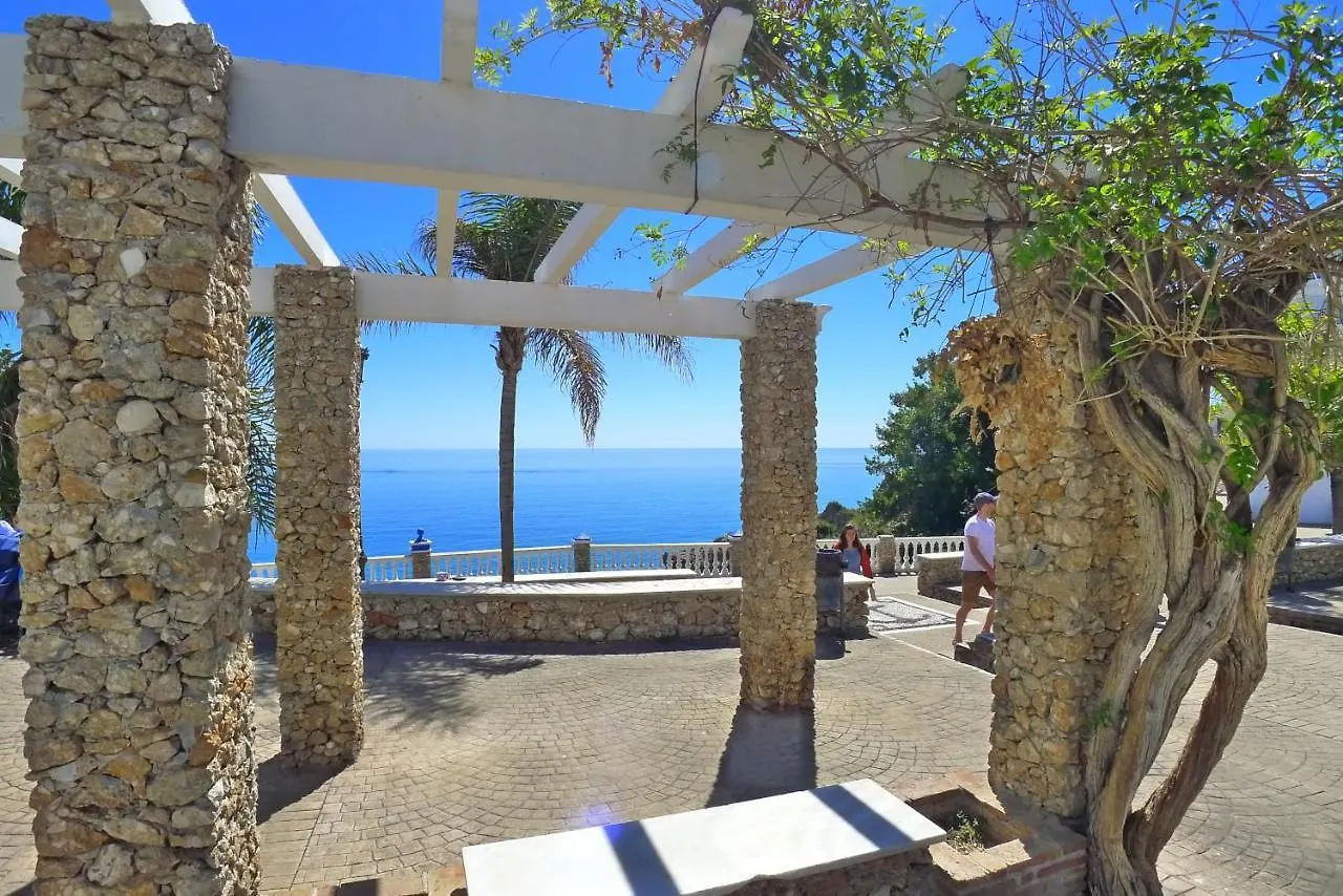 Los Almendros Nerja