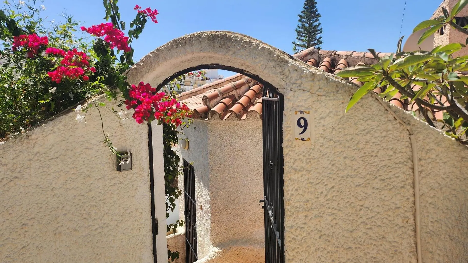 Los Almendros Nerja 0*,  Spain